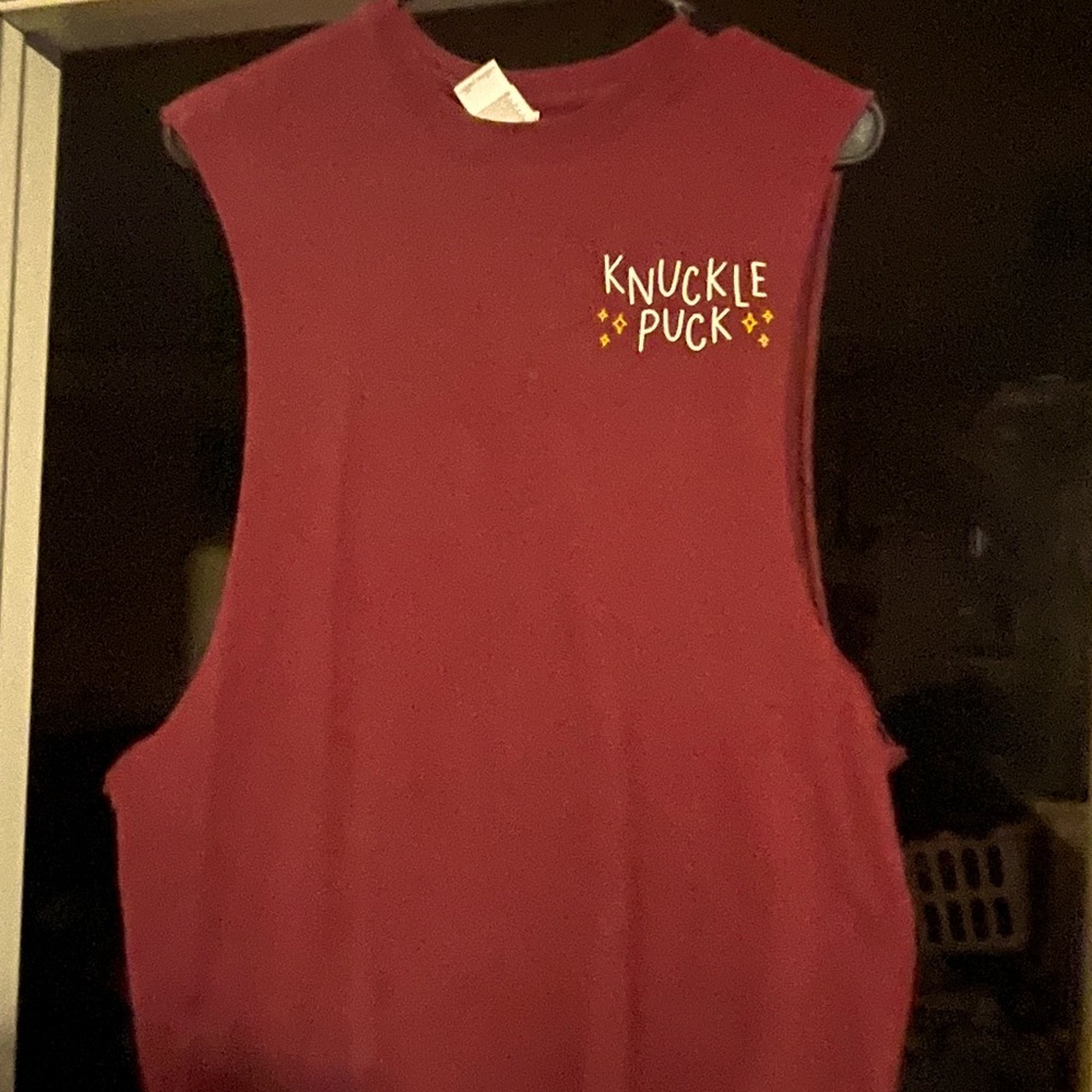 Knuckle Puck tank